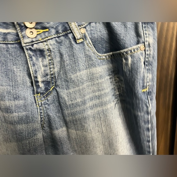 Y2k-distressed, flare-leg Jeans-Revolt-size 15 - Picture 7 of 9